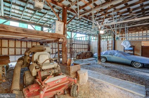 210 Hoernerstown Rd, Hummelstown PA  17036-9503 exterior