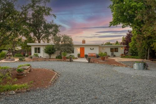471 Benjamins Rd, Santa Rosa, CA 95409-3115