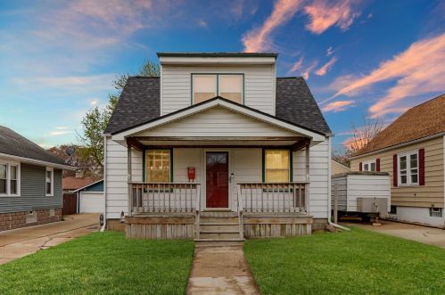 7330 41st Ave, Kenosha, WI 53142-1926