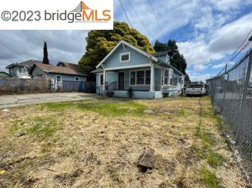 1448 71st Ave, Oakland, CA 94621-3102