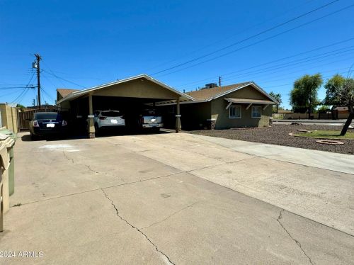 5001 63rd Ave, Glendale, AZ 85301-7304