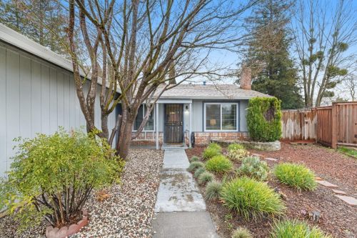 2430 Widgeon Ct, Santa Rosa, CA 95401-5775