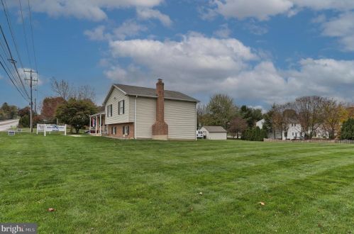 397 Kunkel Ave, Hummelstown PA  17036-9337 exterior