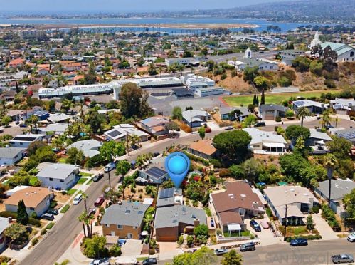 1920 Gardena Pl, San Diego, CA 92110-1341