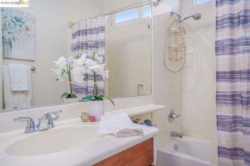 40 Snowy Egret Ct, Oakley CA  94561-1679 exterior