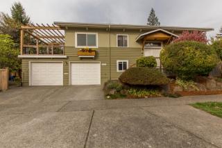 3604 Henderson St, Seattle, WA 98126-3855