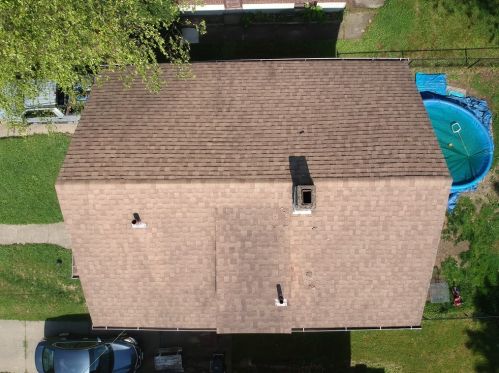 68 Shenango Blvd, Hermitage PA  16121-1736 exterior