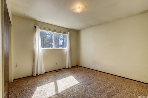 1290 Champlain Dr, South Lake Tahoe CA  96150-2312 exterior