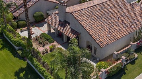 68 Calle Rivero, Rancho Mirage CA  92270-2253 exterior