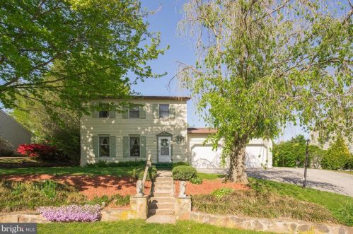 1958 Stirrup Ct, Boothwyn, PA 19061-2620
