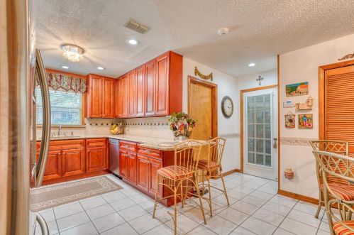 137 Gardenia Dr, Orange City FL  32763-7514 exterior