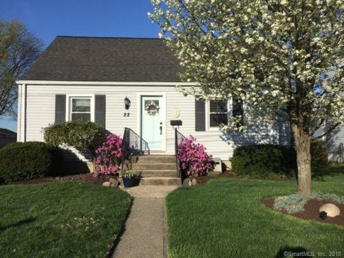 22 Argyle Rd, Milford, CT 06460-6325