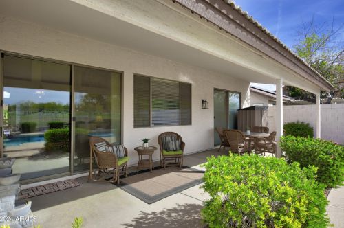 4109 Escuda Dr, Glendale AZ  85308-7410 exterior