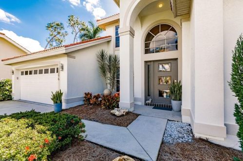 5096 Lochwood Ct, Naples, FL 34112-3647
