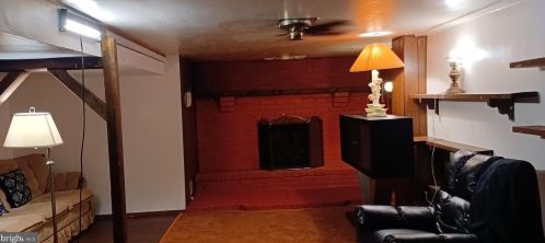 109 Sporting Hill Rd, Navy Sup Dpt PA  17050-2454 exterior