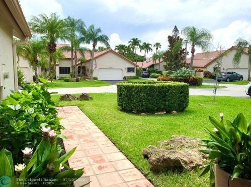 23336 Water Cir, Boca Raton, FL 33486-8543