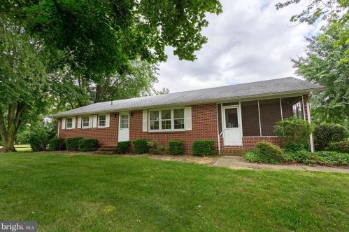 19027 Breakwater Acres Ln, Milton, DE 19968-3195