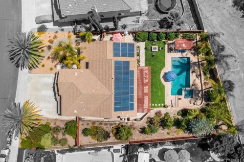 39601 Parkview Dr, Temecula CA  92591-7229 exterior