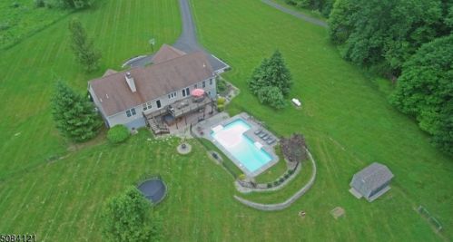 22 Voight Ln, Lafayette NJ  07848-3132 exterior