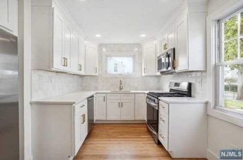 358 Innes Rd, Wood-Ridge, NJ 07075-1126