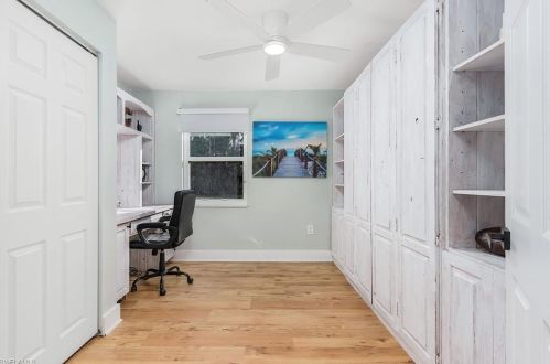2950 Coach House Ln, Naples, FL 34105-2721