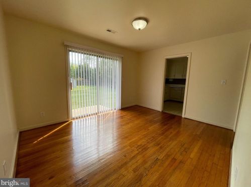 1115 Bernstein Rd, Fredericksburg VA  22407-6603 exterior