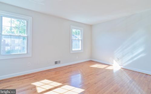 2943 Wetherburn Ct, Woodbridge VA  22191-4631 exterior