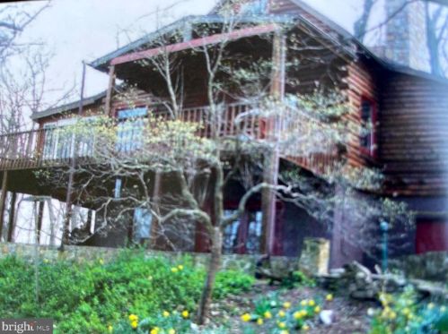 624 Trapper Ridge Ln, Hedgesville, WV 25427-6217
