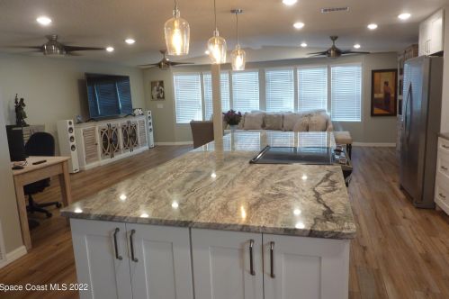 1124 Sabal Palm Ln, Sebastian FL  32976-6704 exterior