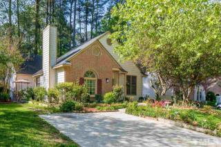 121 Sterlingdaire Dr, Cary, NC 27511-4384