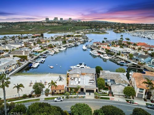1106 Polaris Dr, Newport Beach, CA 92660-5722