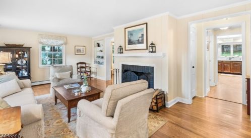 34 Old Army Rd, Bernardsville, NJ 07924-1829