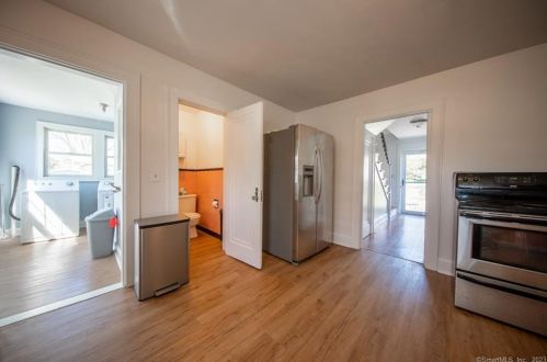 17 Wild Rose Pl, Waterford CT  06385-2328 exterior