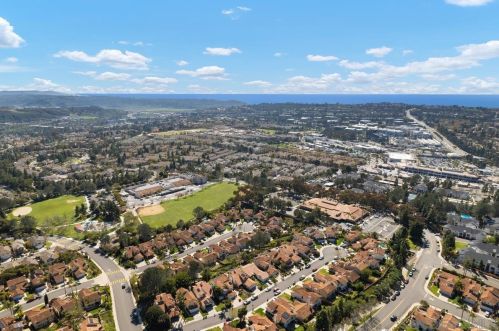 4147 Sturgeon Ct, San Diego, CA 92130-2145