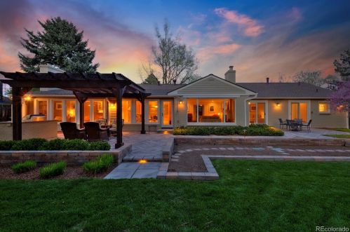 935 Jackson St, Denver CO  80206-4049 exterior