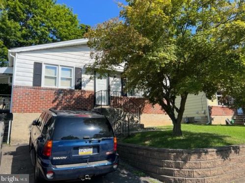 1422 Fitzwatertown Rd, Willow Grove, PA 19090-4313