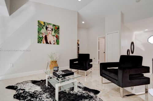 3586 143rd Ave, Hollywood FL  33027-4704 exterior