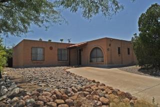 2209 Window Rock Dr, Tucson, AZ 85745-1852