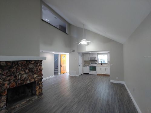 1161 Dot Dr, Altamonte Springs FL  32714-2730 exterior