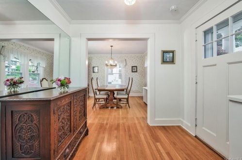 233 Chatterton Pkwy, White Plains, NY 10606-2235