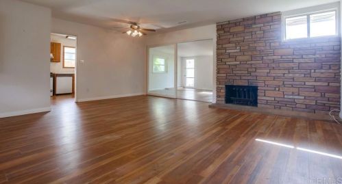 2949 Naugatuck Ave, San Diego, CA 92117-2526