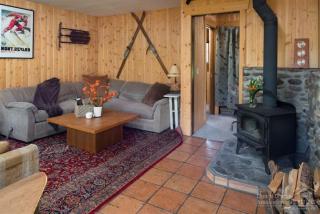 55394 Big River Dr, Bend, OR 97707-2560