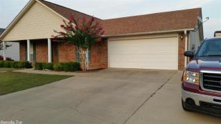 209 Hunters Run Dr, Benton, AR 72015-6590