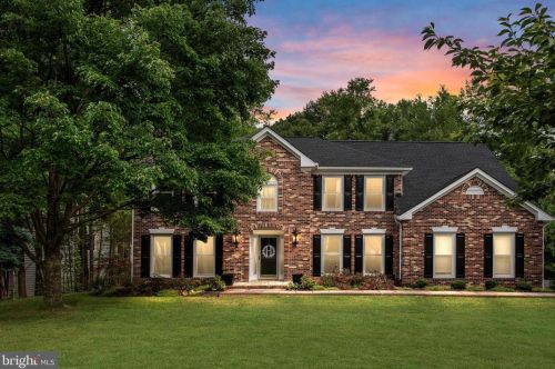 9612 Charlesfield Dr, Fredericksburg, VA 22407-8358