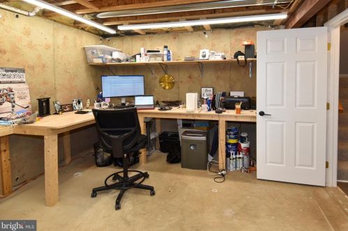 14276 Town Commons Way, Gainesville VA  20155-1497 exterior