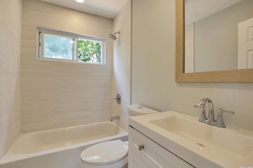 2 Maison Dr, Holbrook NY  11741-1314 exterior