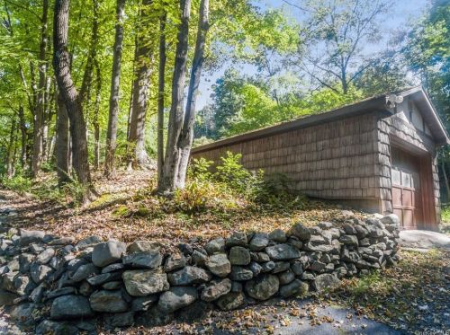 188 Bellvale Lakes Rd, Warwick NY  10990-3454 exterior