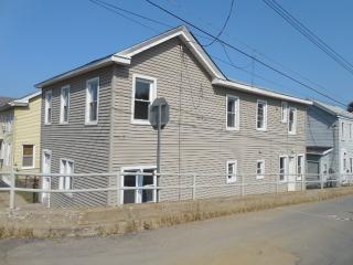 1 4th St, Waterford, NY 12188-2301
