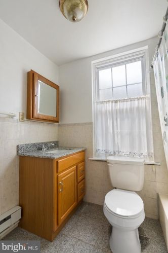 711 Mckean St, Philadelphia PA 19145-3006 exterior