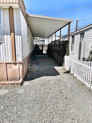 50 River Rd, Rio Vista CA  94571-1225 exterior